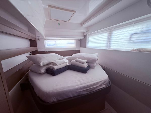 Leopard 42 | Moorings 24