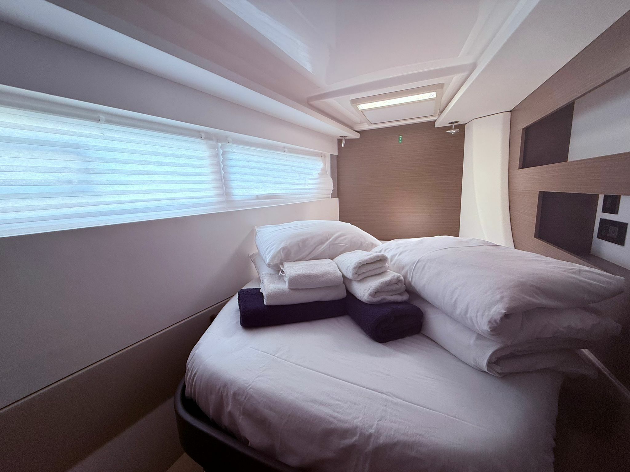 Leopard 42 | Moorings 24