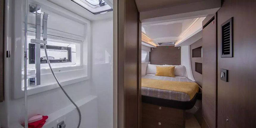 Leopard 42 | Moorings 25