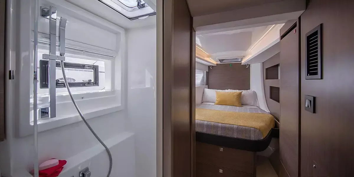 Leopard 42 | Moorings 25