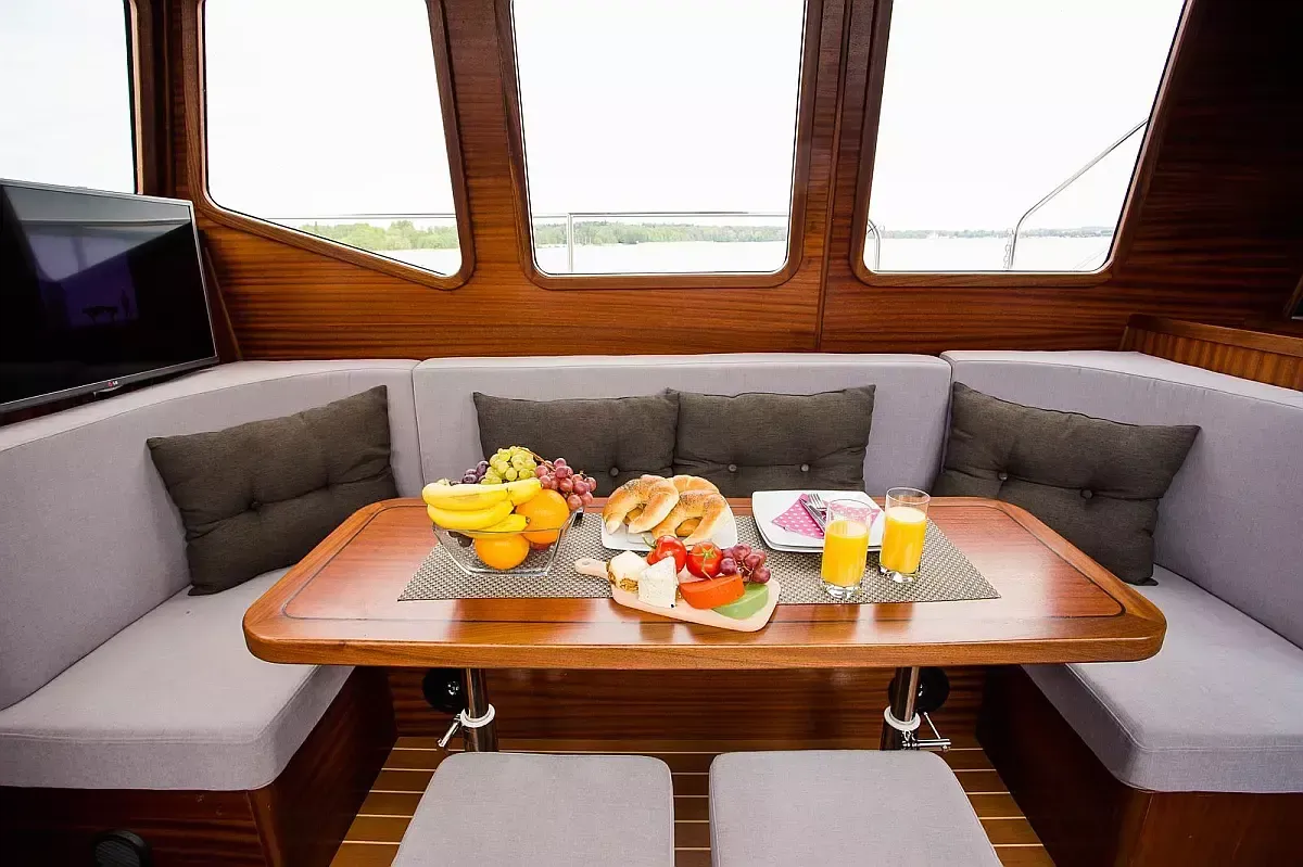 Nautiner Yachts 40.2 | Aft 2
