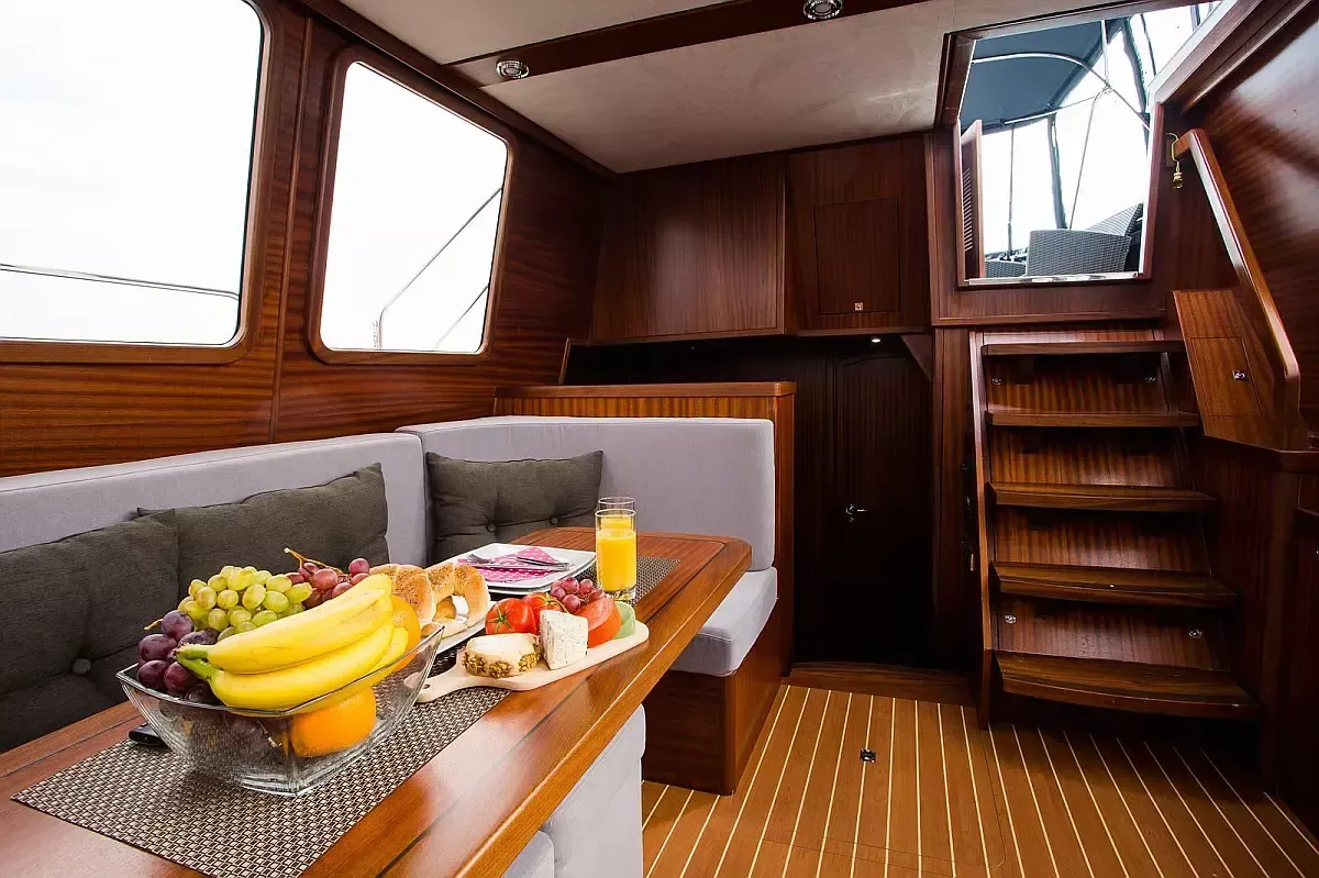 Nautiner Yachts 40.2 | Aft 2