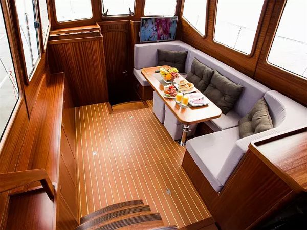 Nautiner Yachts 40.2 | Aft 2