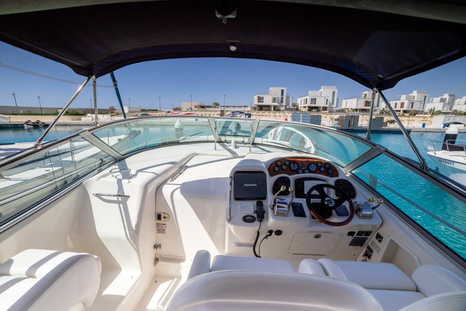 Sea Ray 375 | Captain Vasilis