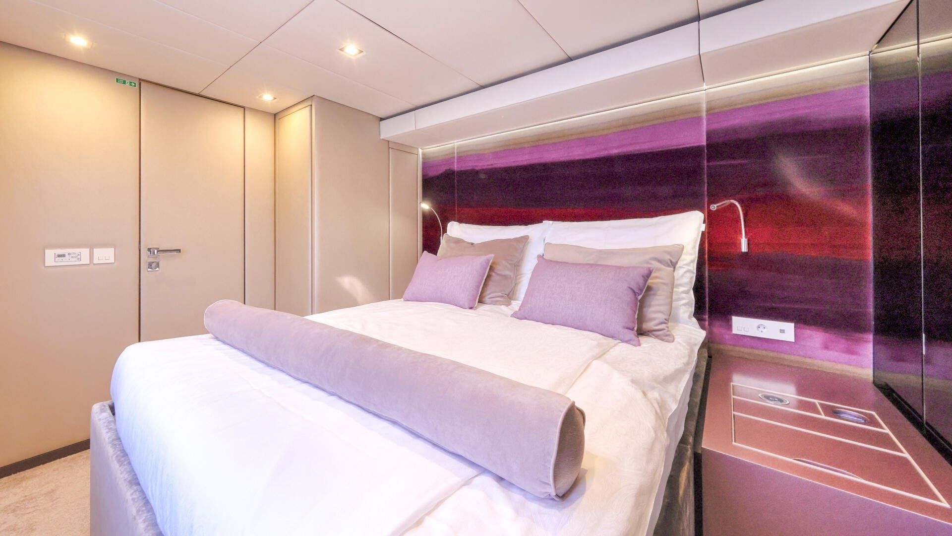 Sunreef 80 | Honeybird