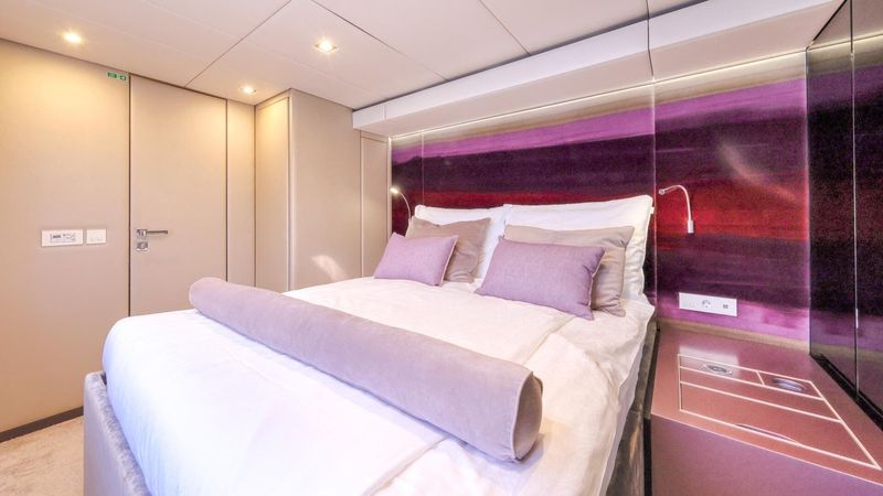 Sunreef 80 | Honeybird