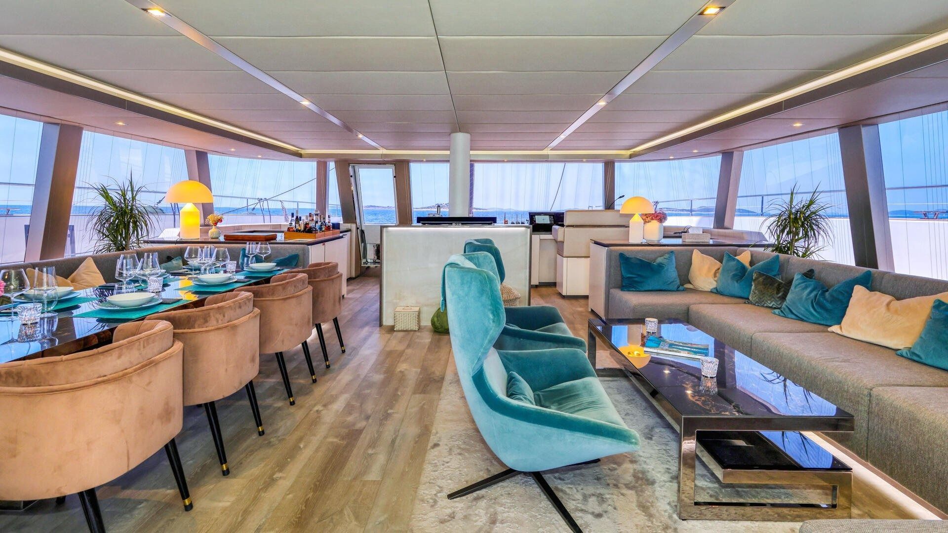 Sunreef 80 | Honeybird