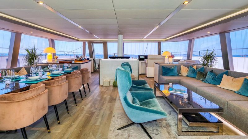 Sunreef 80 | Honeybird