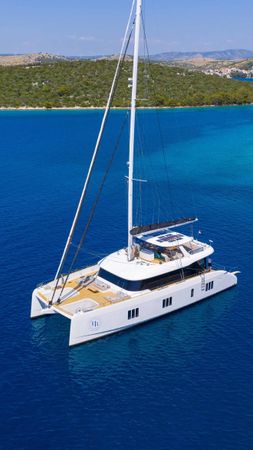 Sunreef 80 | Honeybird