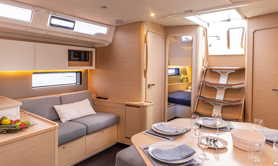 Dufour 44 | Moorings 25