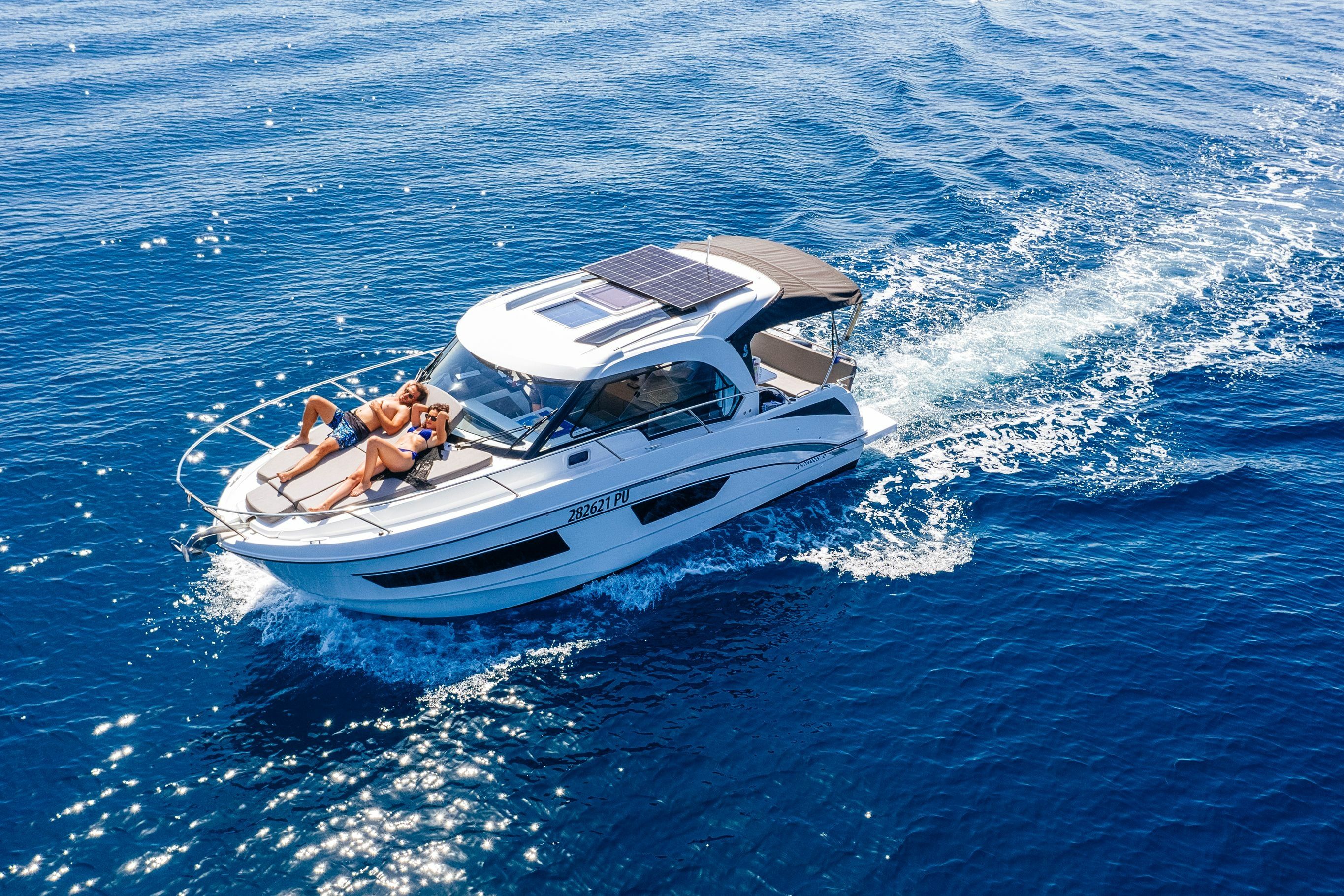 Beneteau Antares 9 | 23