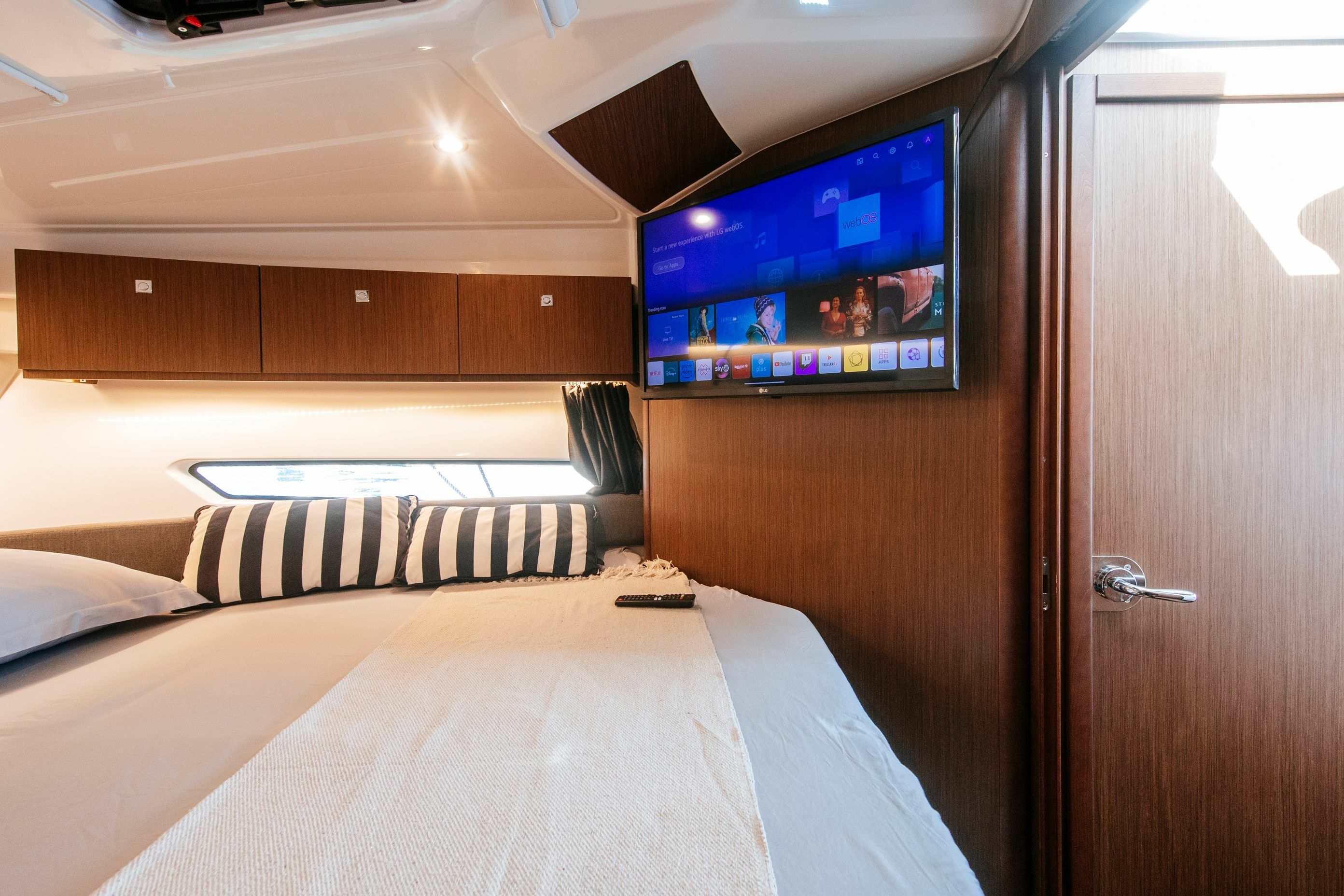 Beneteau Antares 9 | 23