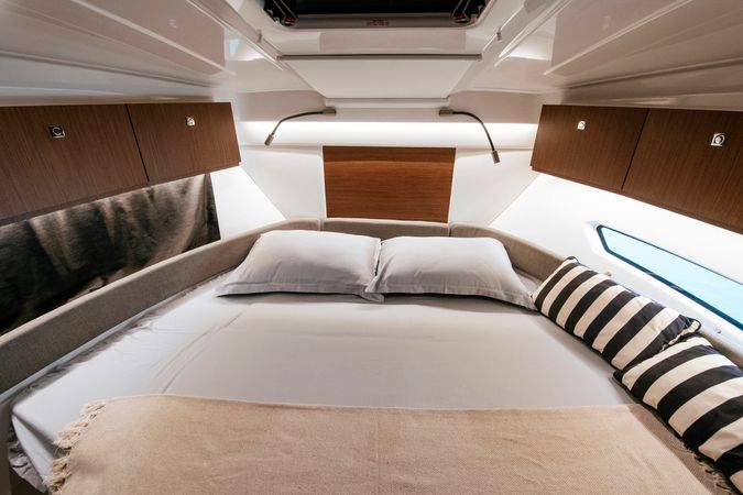 Beneteau Antares 9 | 23