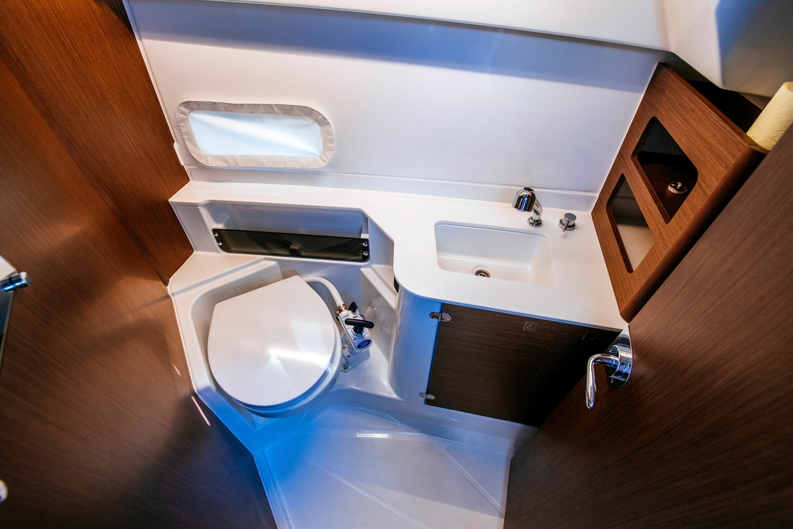 Beneteau Antares 9 | 23