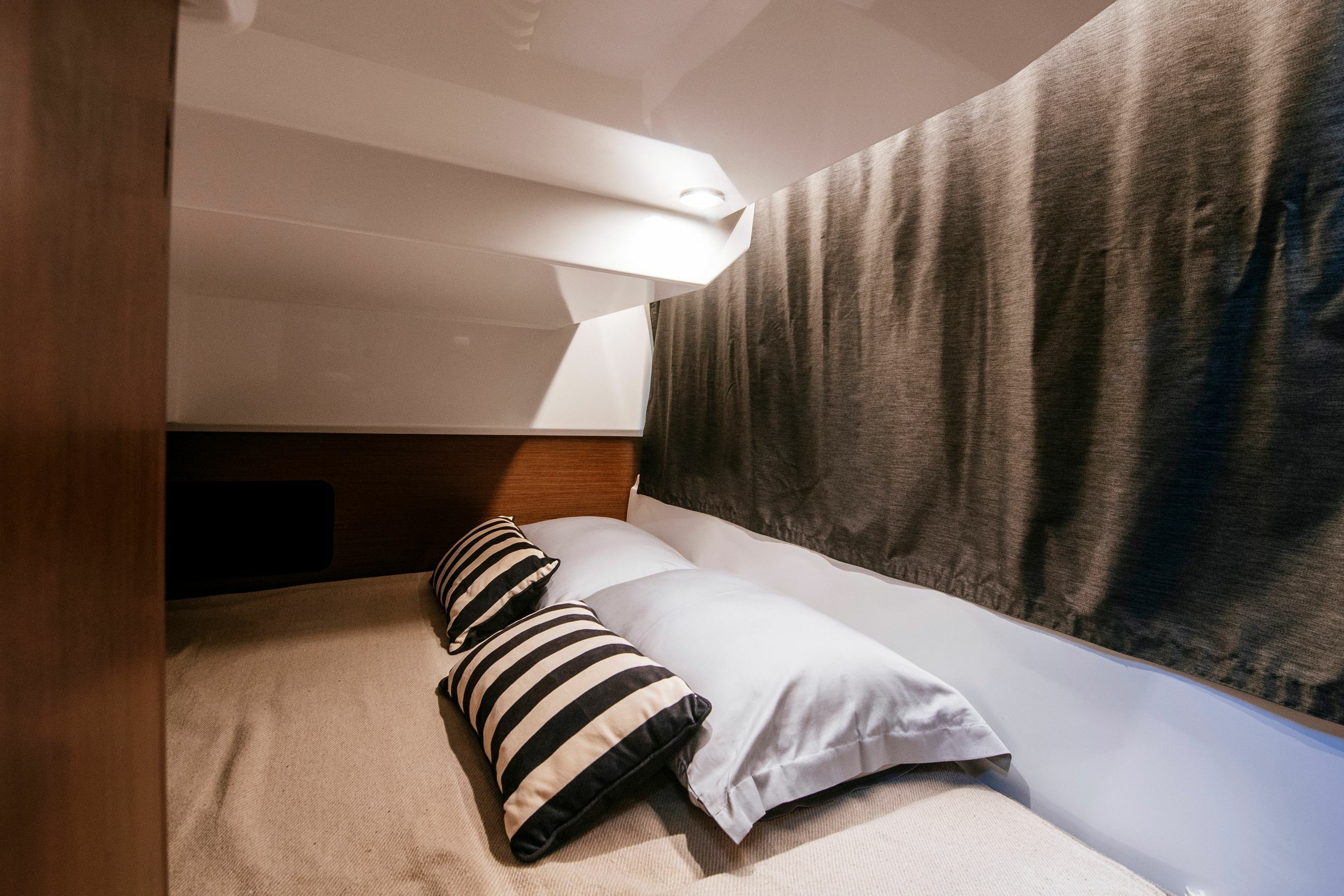 Beneteau Antares 9 | 23