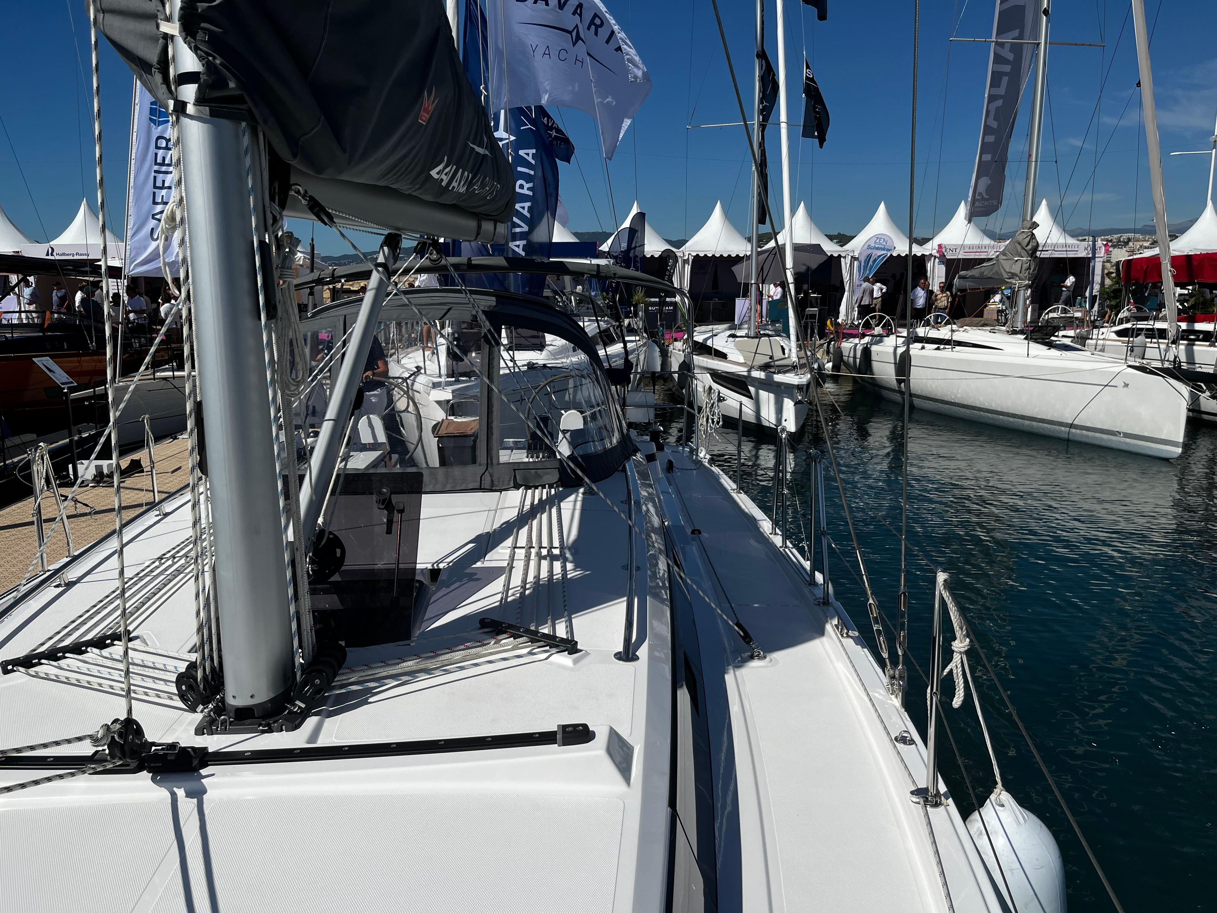 Bavaria C38 | Simea