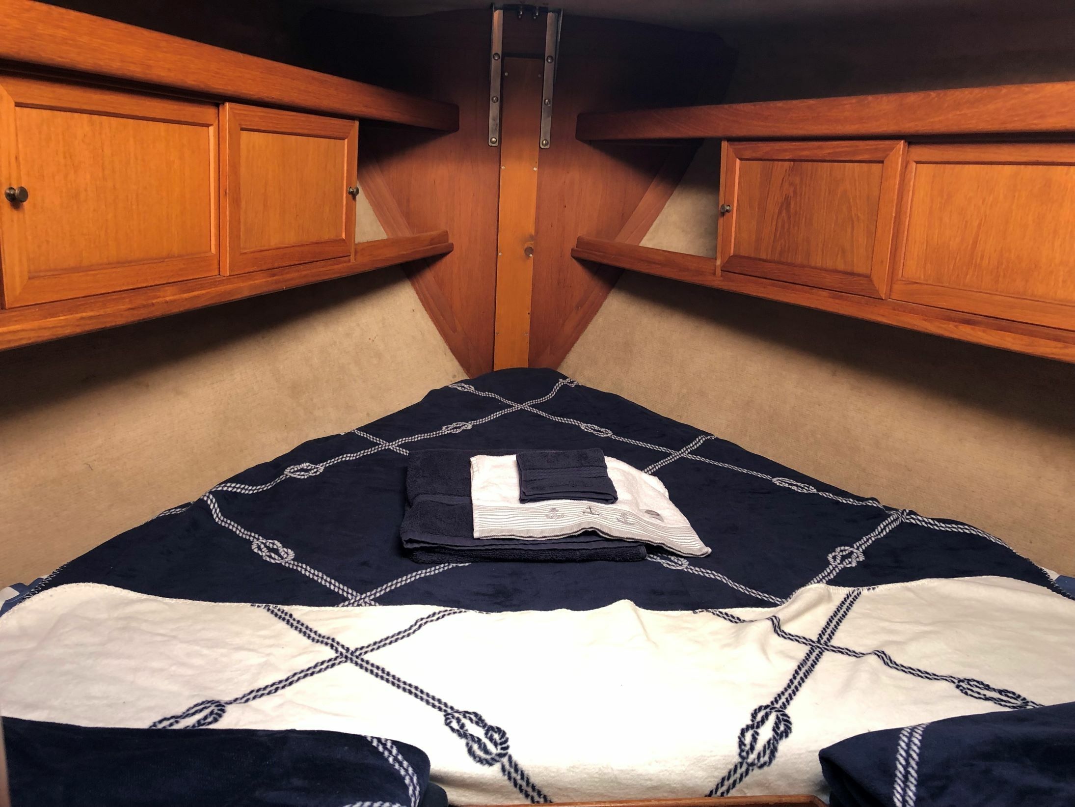 Mascot 33 | Vaporetto