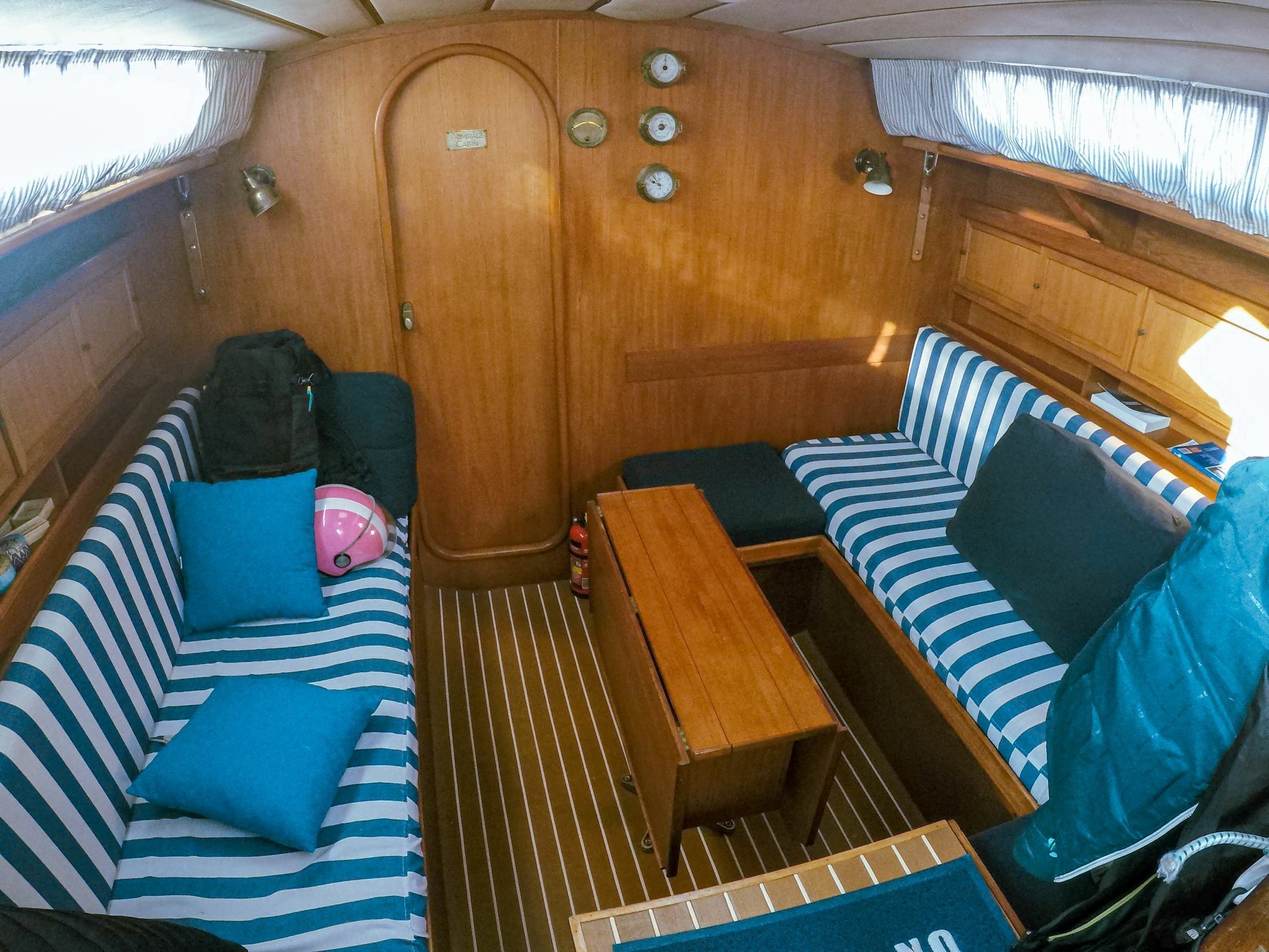 Mascot 33 | Vaporetto