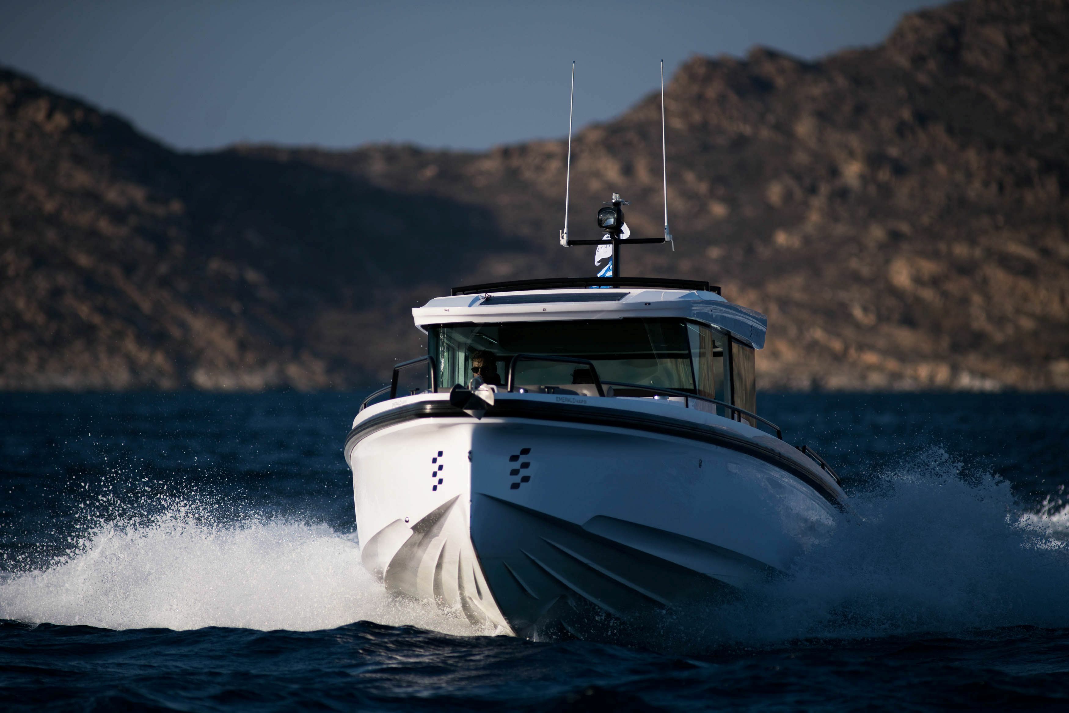 Axopar SC Brabus Line 37 | Emerald