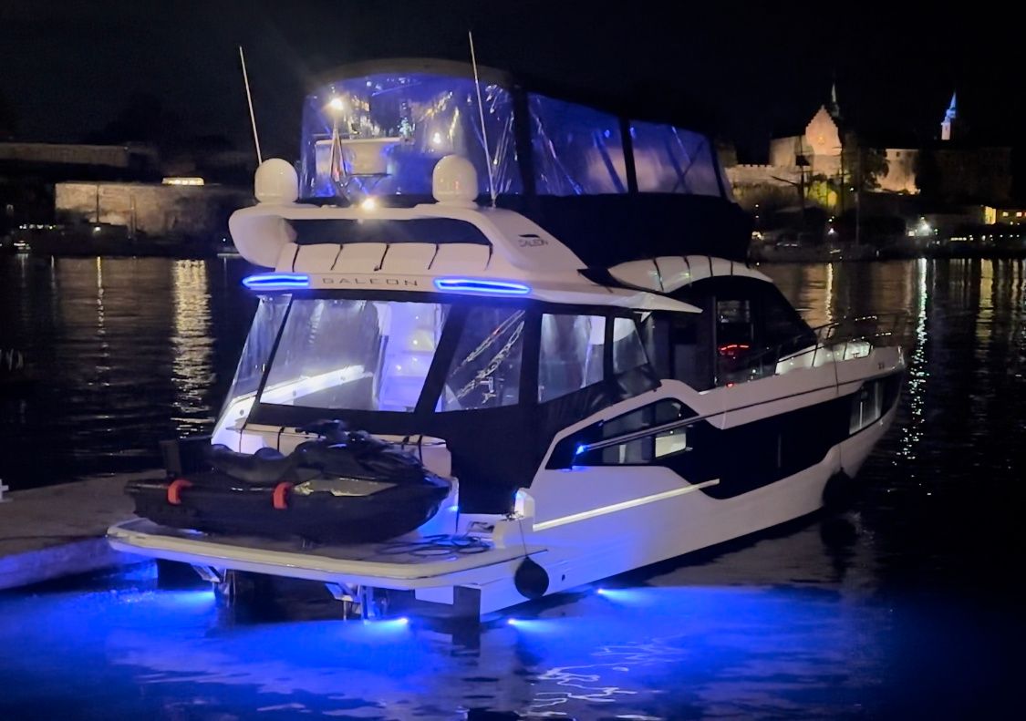 Galeon 440 Fly | Galeon