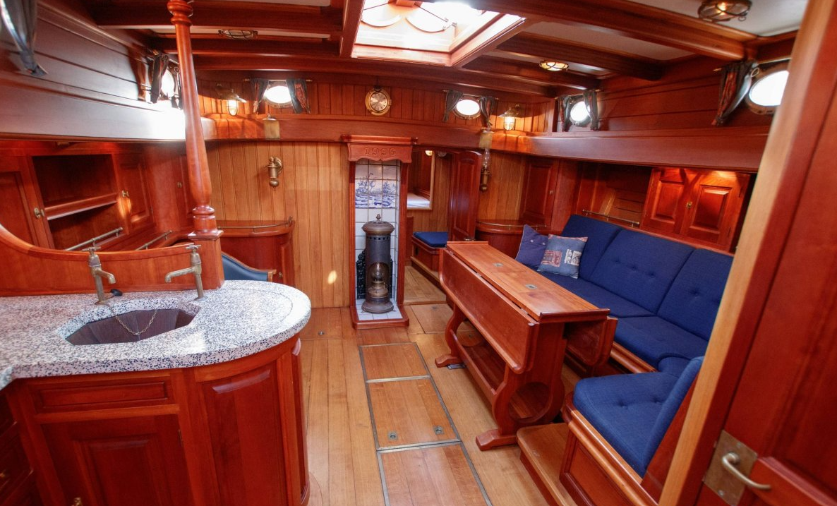 Custom Built 53 | Bruine Beer