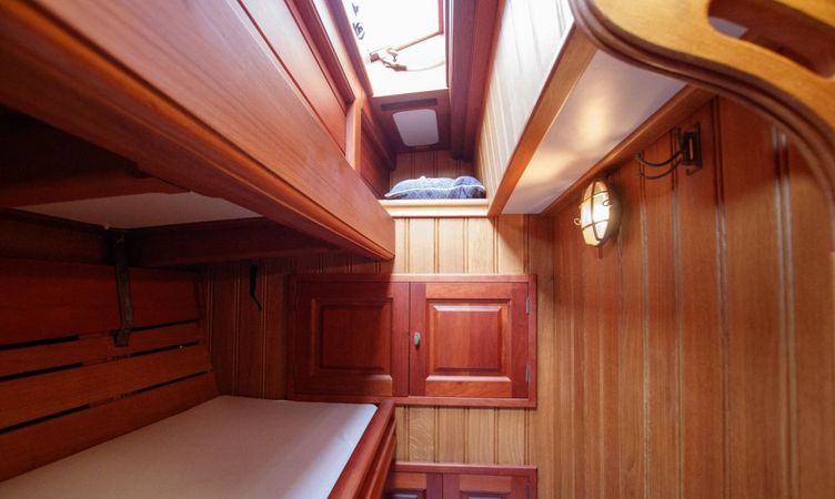 Custom Built 53 | Bruine Beer