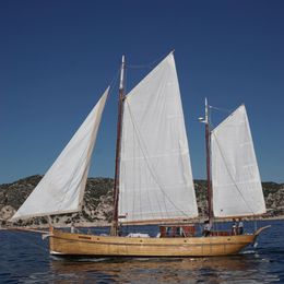 Custom Built 53 | Bruine Beer