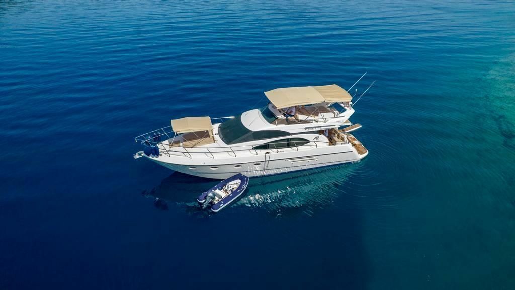 Azimut 52 | My Story 1