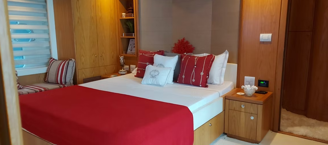 Ferretti 88 | Prince