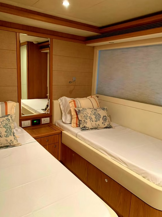 Ferretti 88 | Prince