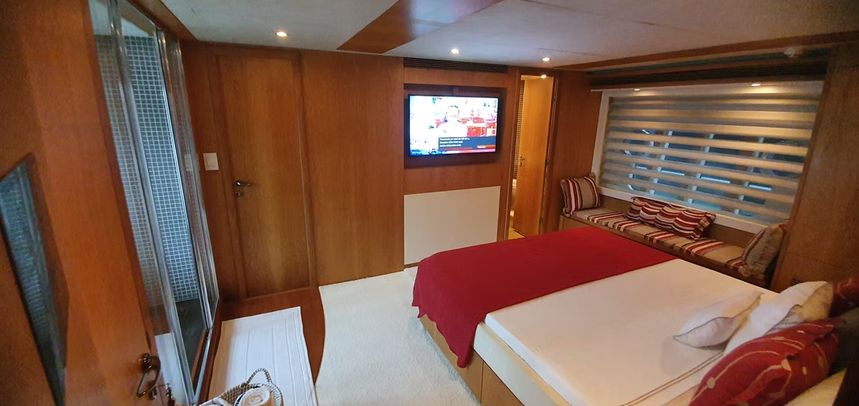 Ferretti 88 | Prince