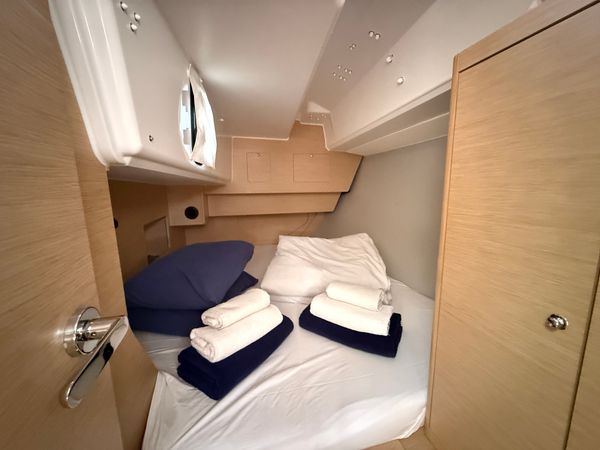 Dufour 37 | Sunsail 25