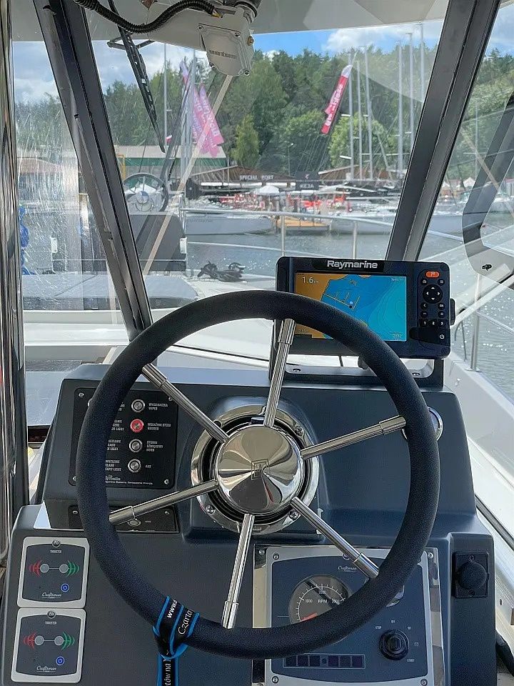 Nautica 1300 | Royal