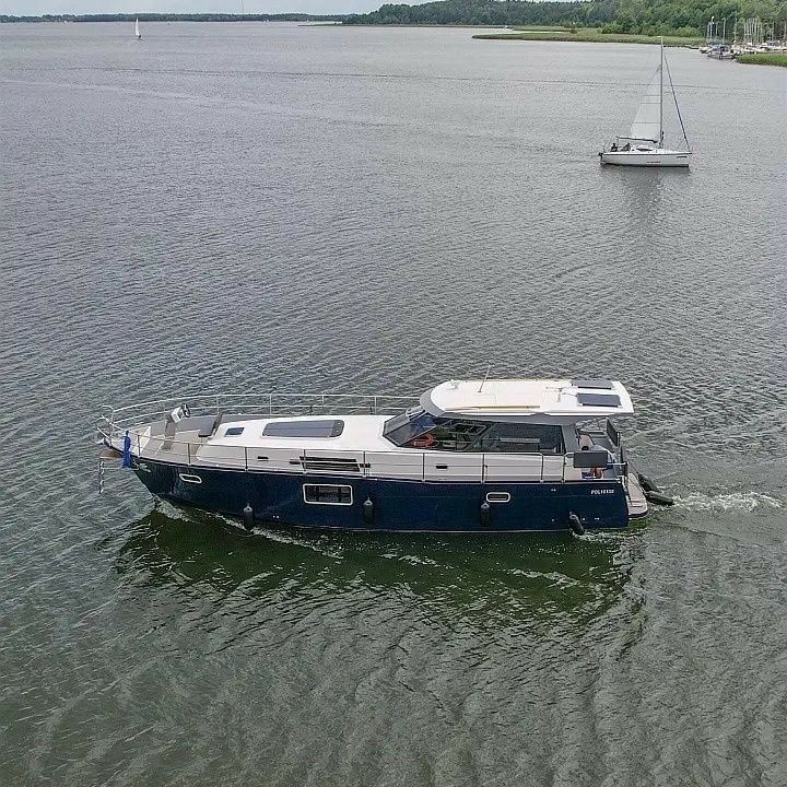 Nautica 1300 | Royal