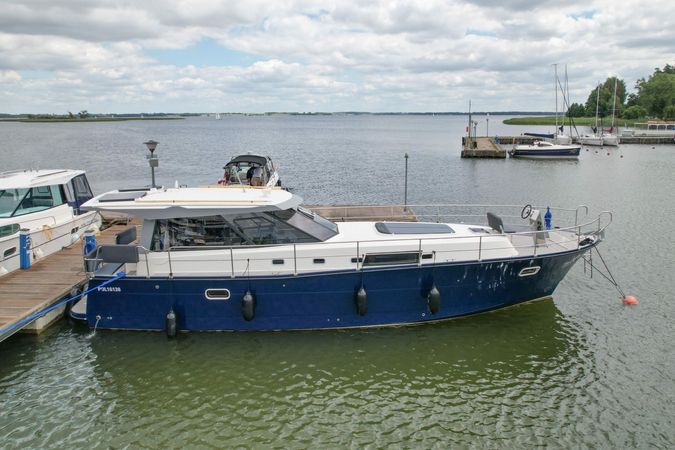 Nautica 1300 | Royal