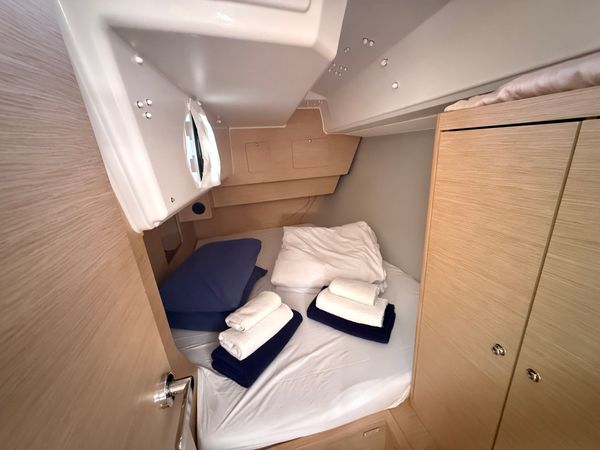 Dufour 37 | Sunsail 25