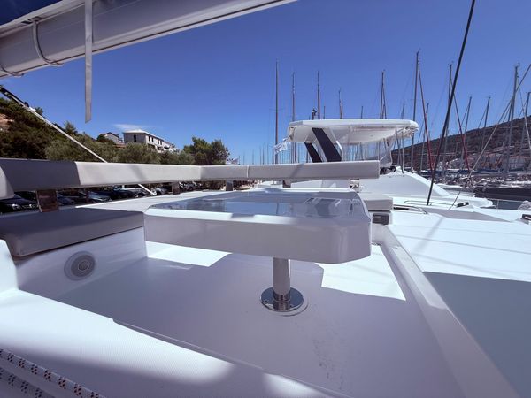 Leopard 42 | Sunsail 24