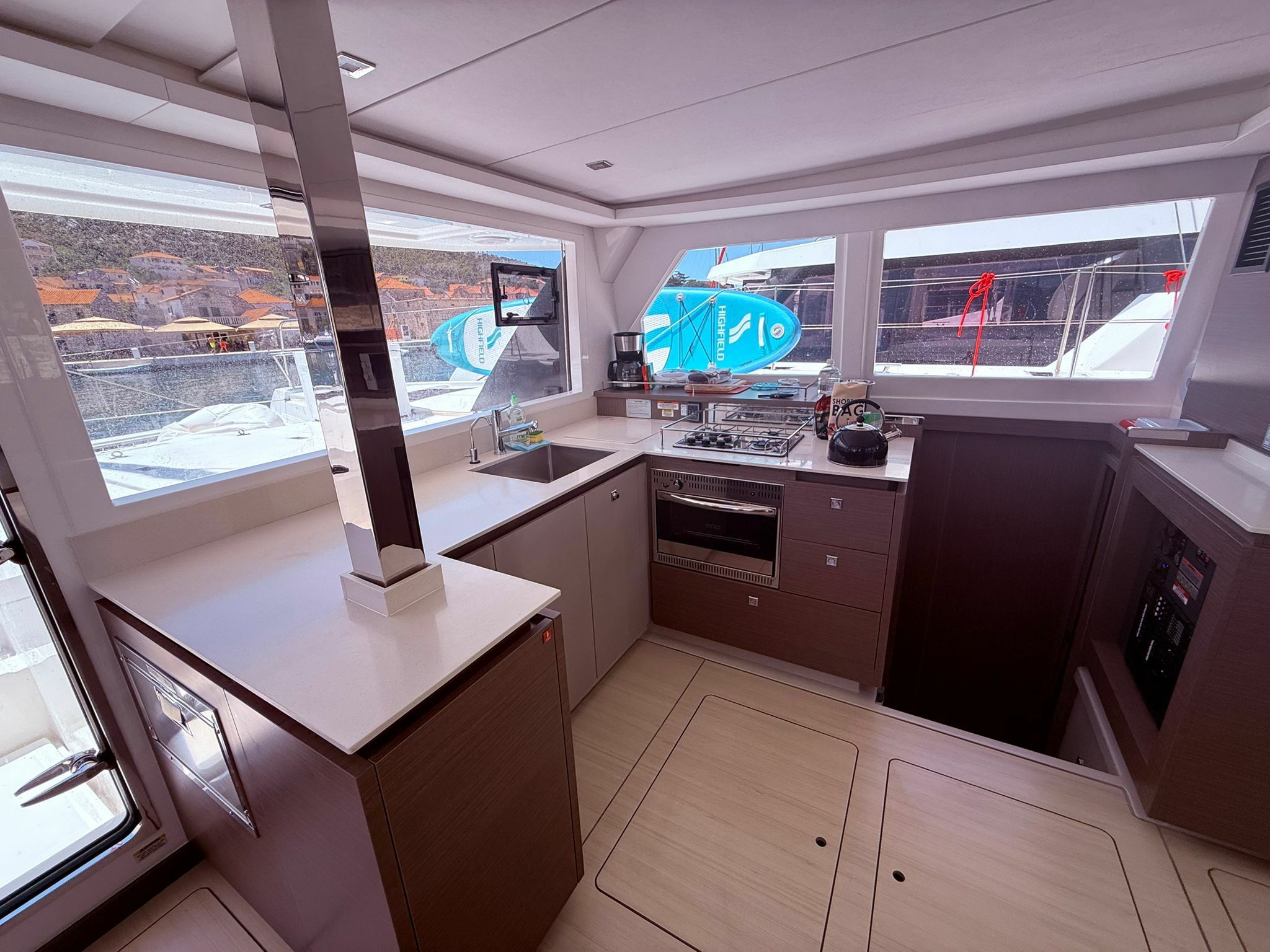 Leopard 42 | Sunsail 24