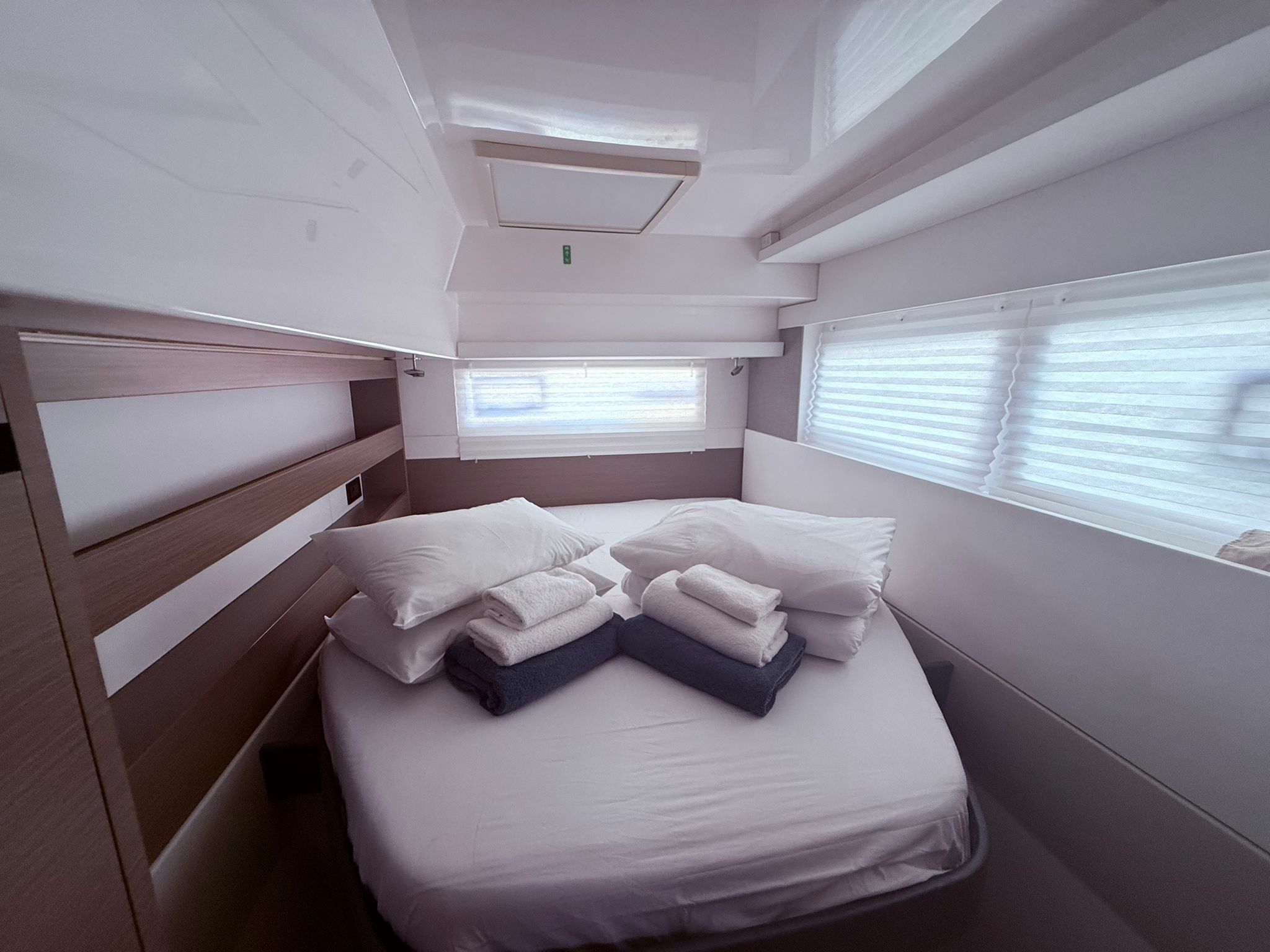 Leopard 42 | Sunsail 24