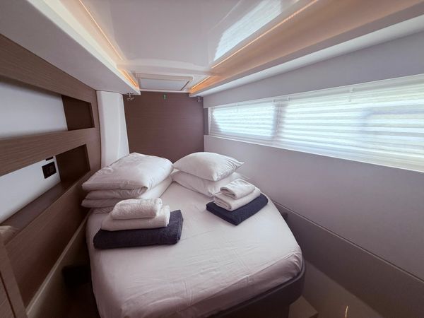 Leopard 42 | Sunsail 24