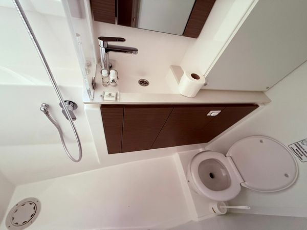 Leopard 42 | Sunsail 24