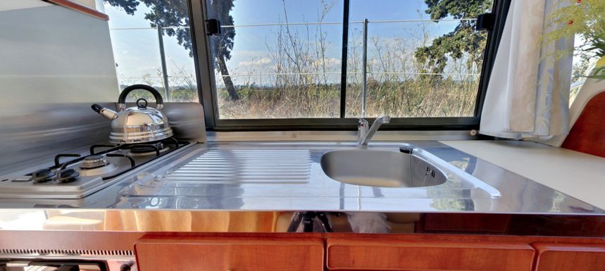 Nicols Sixto + | Scamandre