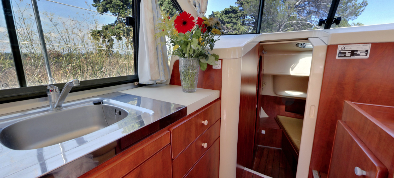 Nicols Sixto + | Scamandre