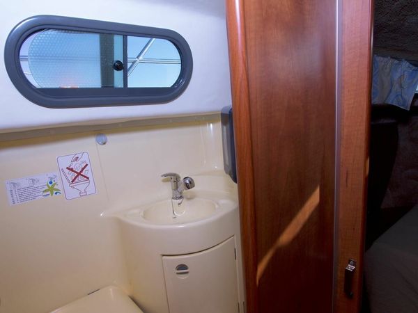 Nicols Sedan 1170 | La Liviniere