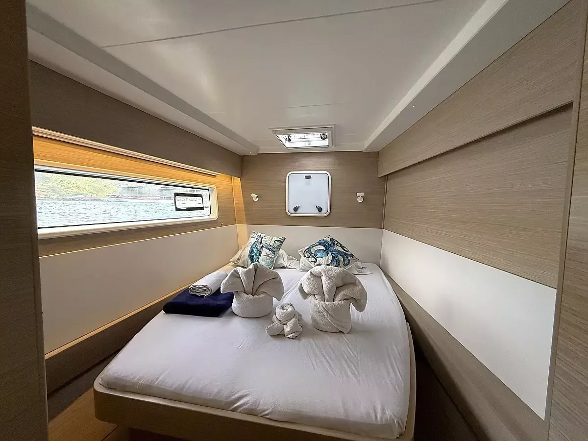 Lagoon 43 | White Pearl