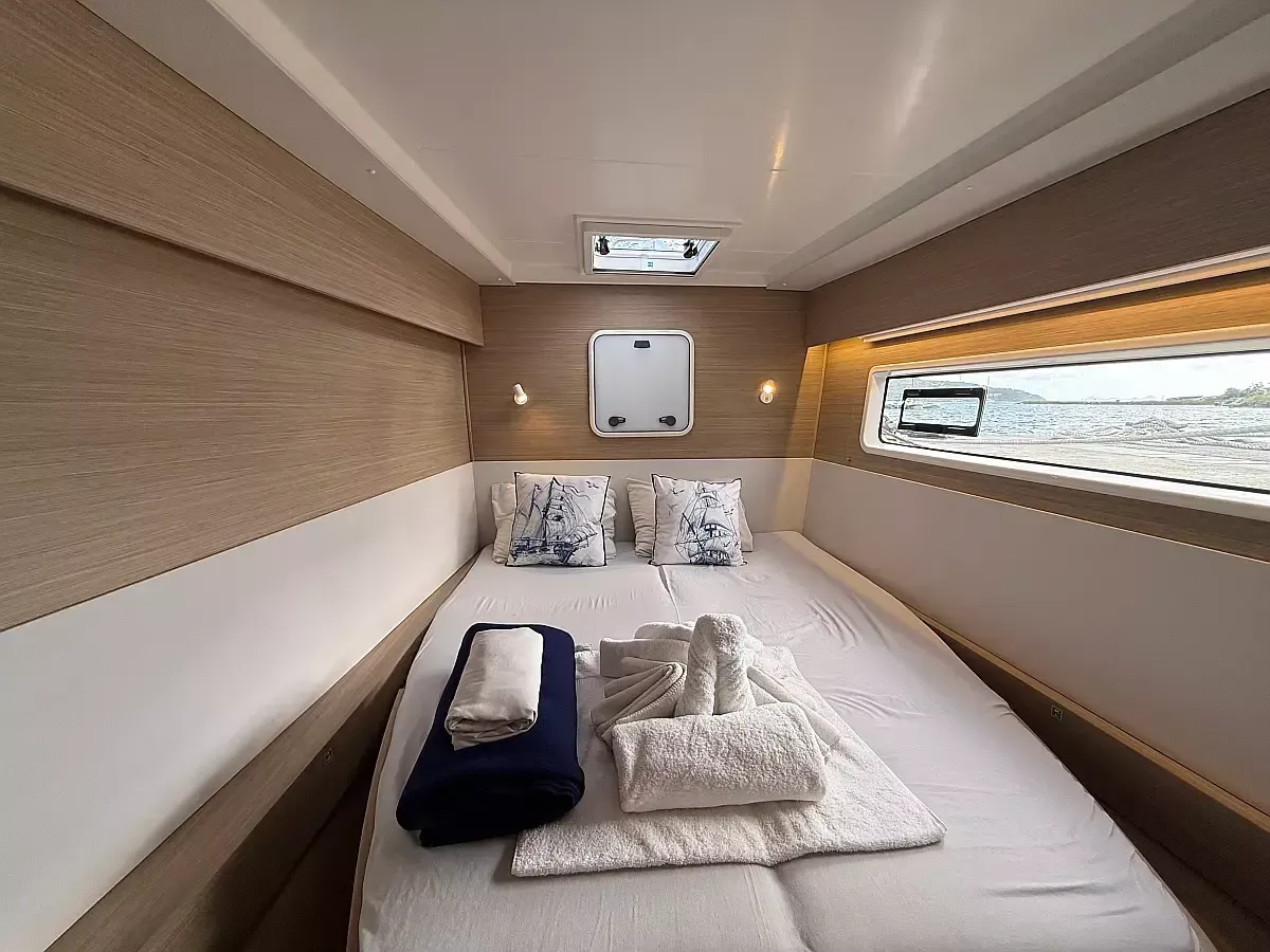 Lagoon 43 | White Pearl