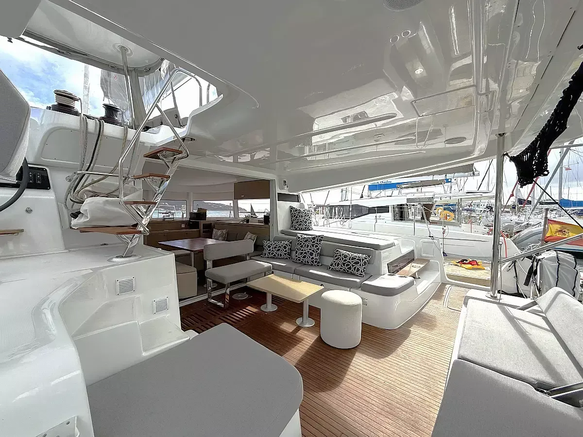 Lagoon 43 | White Pearl