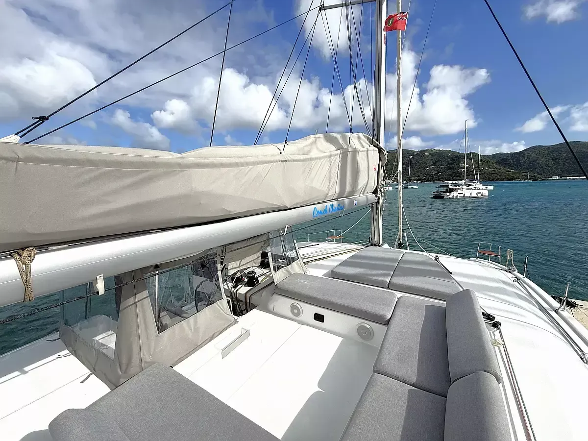 Lagoon 43 | White Pearl