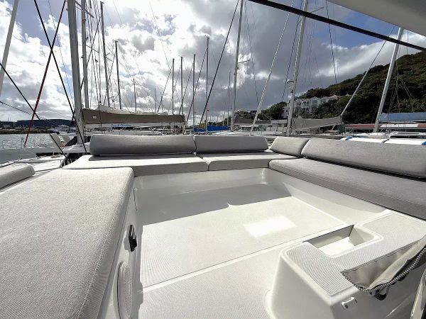 Lagoon 43 | White Pearl