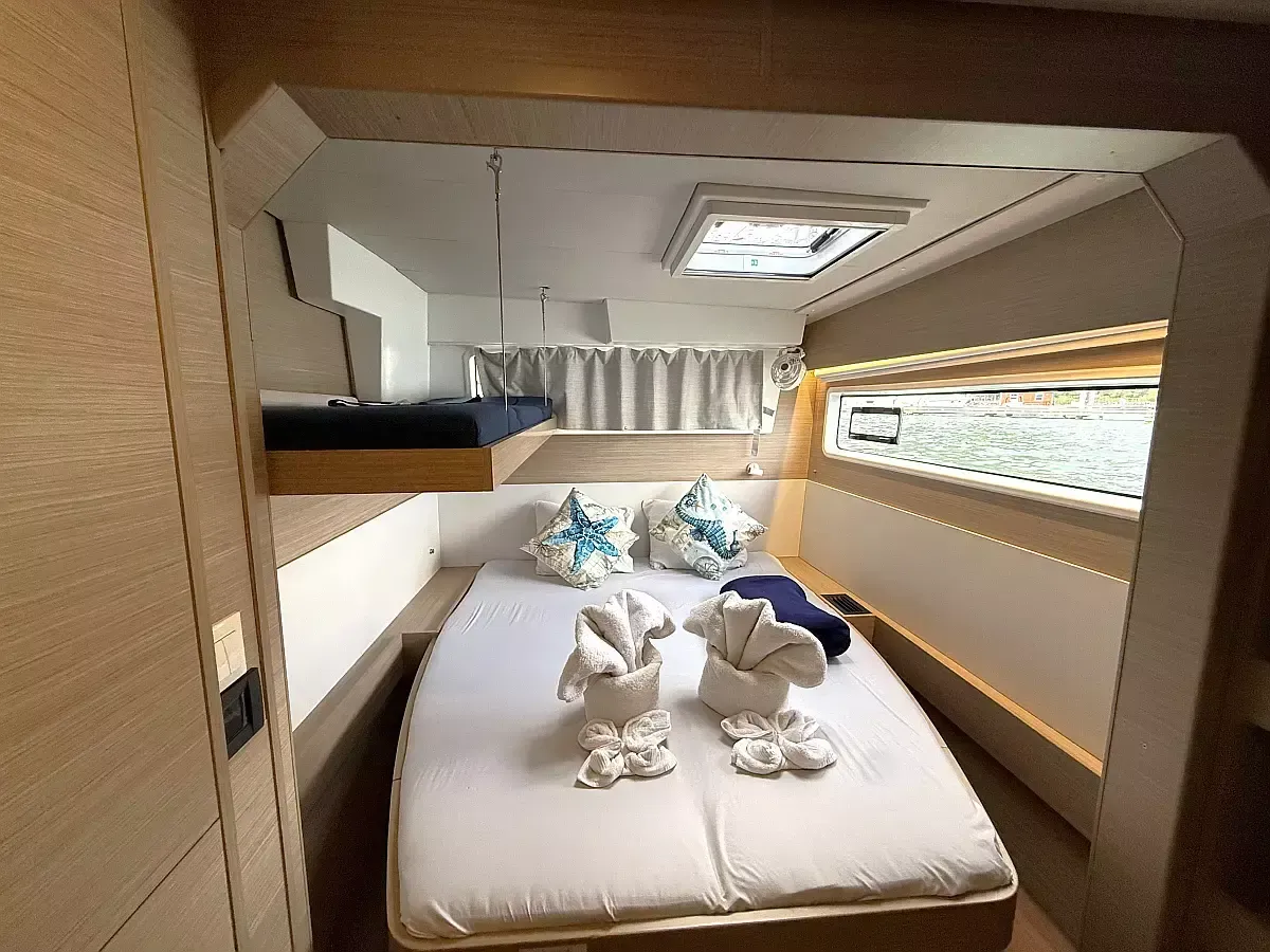 Lagoon 43 | White Pearl